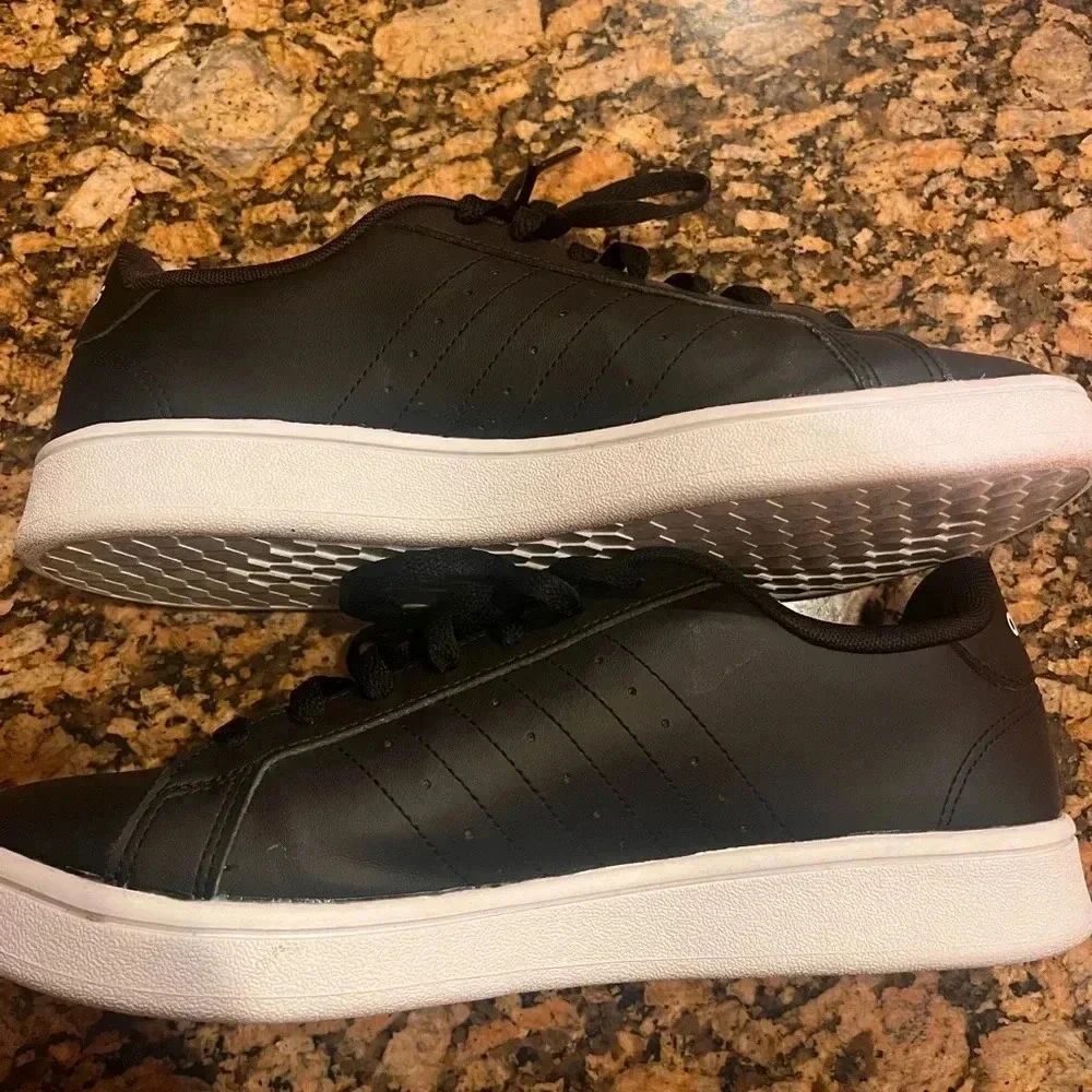 Blk Adidas Shoes - Picture 7 of 14